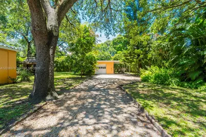 955 NE 128th St, North Miami, FL 33161 - Photo 19