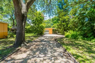 955 NE 128th St, North Miami, FL 33161 - Photo 19