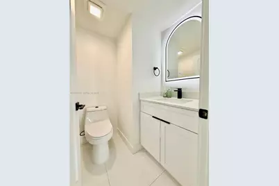 9425 NW 47th Ter, Doral, FL 33178 - Photo 11