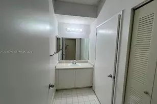 6992 SW 39th St, Davie, FL 33314 - Photo 25