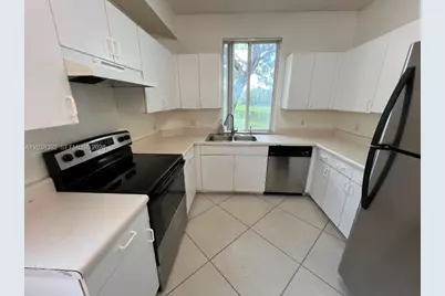 6992 SW 39th St #I101, Davie, FL 33314 - Photo 7