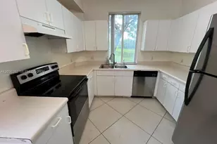 6992 SW 39th St, Davie, FL 33314 - Photo 7