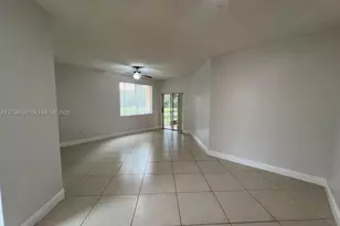 6992 SW 39th St, Davie, FL 33314 - Photo 3