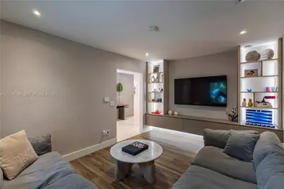 2021 NE 212th St, Miami, FL 33179 - Photo 5
