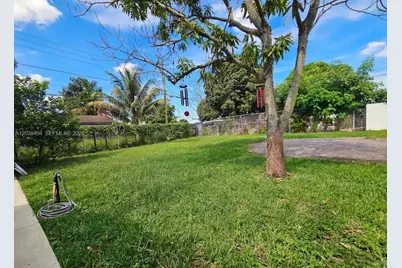 [Address not provided], Hialeah, FL 33013 - Photo 21