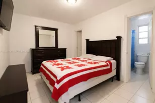 572 E 38th St, Hialeah, FL 33013 - Photo 15