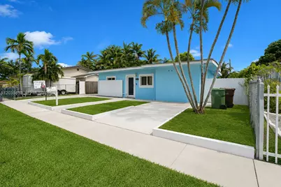 572 E 38th St, Hialeah, FL 33013 - Photo 7