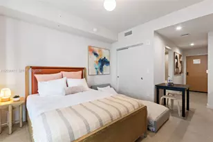 11 NE 6th St, Miami, FL 33132 - Photo 7