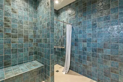 11 NE 6th St #2406, Miami, FL 33132 - Photo 29