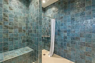 11 NE 6th St, Miami, FL 33132 - Photo 29