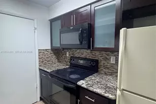 17425 NW 67th Pl, Hialeah, FL 33015 - Photo 31