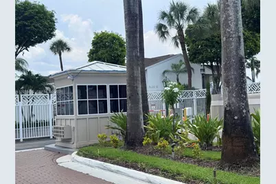 17425 NW 67th Pl #N-13, Hialeah, FL 33015 - Photo 3
