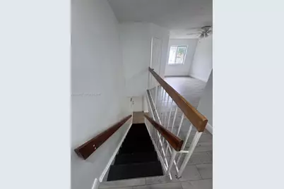 17425 NW 67th Pl #N-13, Hialeah, FL 33015 - Photo 11