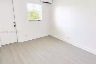 749 SE 15th St, Fort Lauderdale, FL 33316 - Photo 9