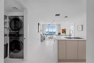 900 Biscayne Blvd, Miami, FL 33132 - Photo 15