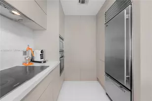 900 Biscayne Blvd, Miami, FL 33132 - Photo 19