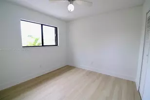 21808 SW 99th Ave, Cutler Bay, FL 33190 - Photo 17