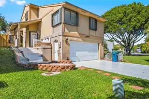 21808 SW 99th Ave, Cutler Bay, FL 33190 - Photo 1