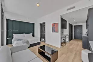 20 NE 11th St, Miami, FL 33132 - Photo 5