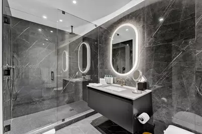 20 NE 11th St #3105, Miami, FL 33132 - Photo 35