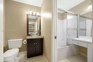 200 NW 75th Terrace, Plantation, FL 33317 - Photo 7