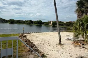 9375 Fontainebleau Blvd, Miami, FL 33172 - Photo 9