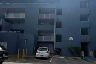 9375 Fontainebleau Blvd, Miami, FL 33172 - Photo 5