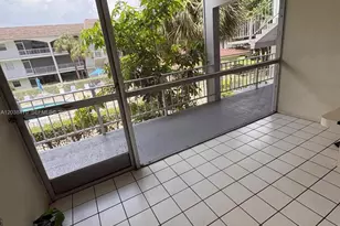 541 Blue Heron Dr, Hallandale Beach, FL 33009 - Photo 31