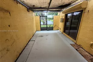 1540 NW 93rd Ave, Pembroke Pines, FL 33024 - Photo 29