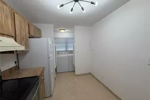 1540 NW 93rd Ave, Pembroke Pines, FL 33024 - Photo 9