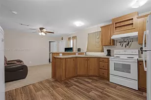 8709 SW 17th Ct, Davie, FL 33324 - Photo 9