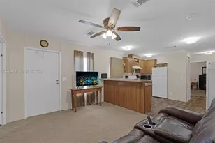 8709 SW 17th Ct, Davie, FL 33324 - Photo 11