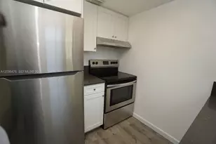 8500 SW 109th Ave, Miami, FL 33173 - Photo 7