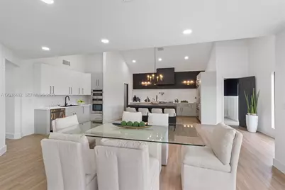 7190 Valencia Dr, Boca Raton, FL 33433 - Photo 13