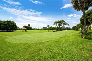3050 N Palm Aire Dr, Pompano Beach, FL 33069 - Photo 5