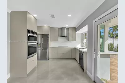 2144 NE 64th St, Fort Lauderdale, FL 33308 - Photo 7
