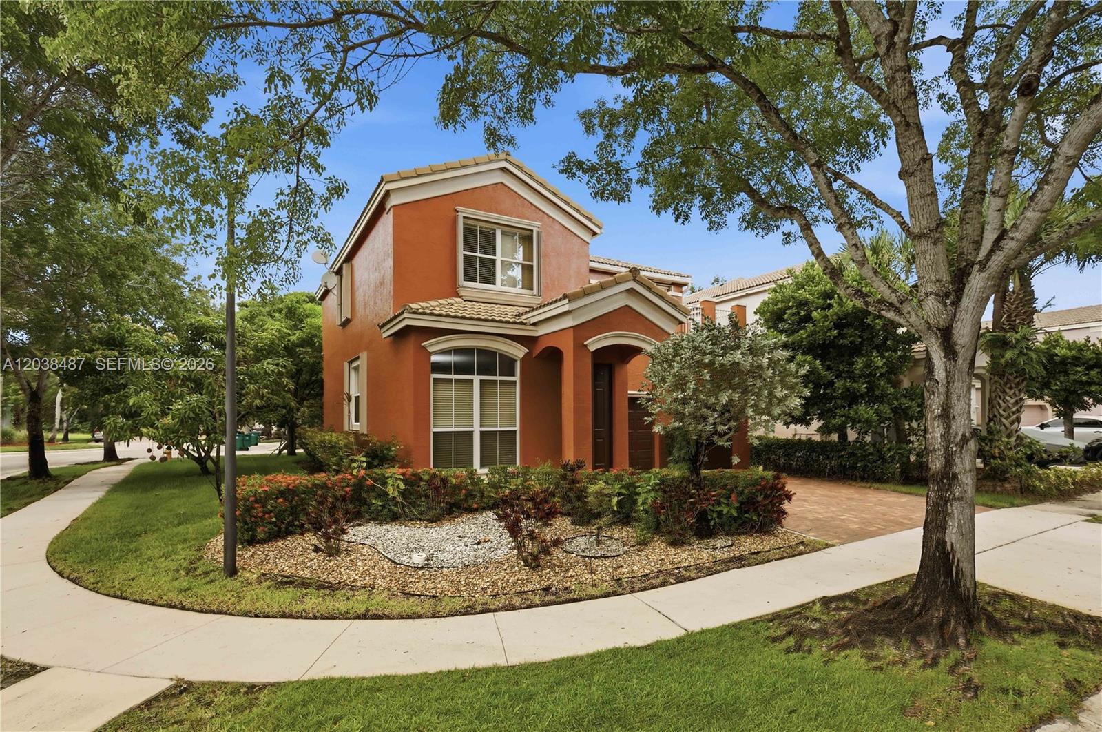 4813 SW 155th Terrace main architectural view