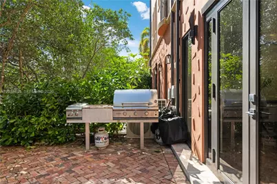 6232 Paradise Point Dr, Palmetto Bay, FL 33157 - Photo 17