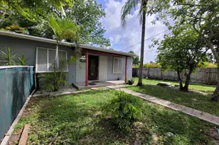 18000 SW 175th St, Miami, FL 33187 - Photo 9