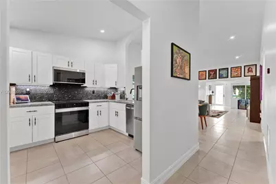 3218 S Carambola Cir S, Coconut Creek, FL 33066 - Photo 5