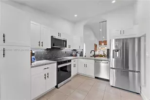 3218 S Carambola Cir S, Coconut Creek, FL 33066 - Photo 3