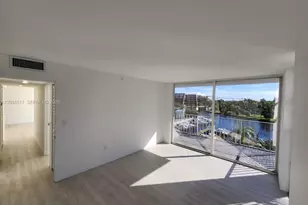 1700 NW N River Dr, Miami, FL 33125 - Photo 17