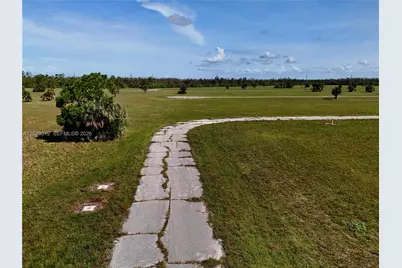 12384 Bonita Pl, Other City - In The State Of Florida, FL 33946 - Photo 17