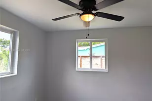 2721 NW 25th St, Fort Lauderdale, FL 33311 - Photo 15
