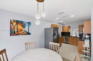 8211 NW 12th St, Pembroke Pines, FL 33024 - Photo 7