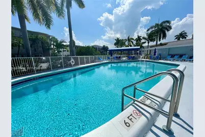 450 Paradise Isle Blvd #205, Hallandale Beach, FL 33009 - Photo 15