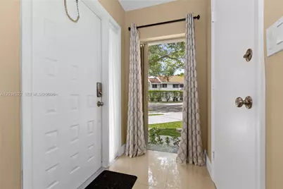 9237 NW 9th Pl #9257, Plantation, FL 33324 - Photo 7