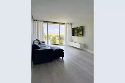 870 NW 87th Ave #401, Miami, FL 33172 - Photo 9
