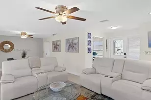 2623 SE 17th Ave, Cape Coral, FL 33904 - Photo 5