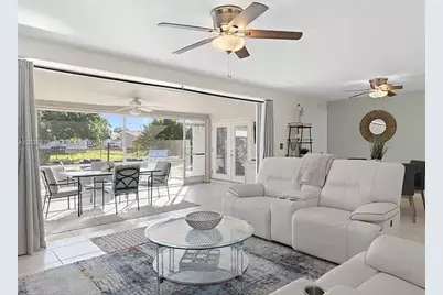 2623 SE 17 Ave #2623, Cape Coral, FL 33904 - Photo 3